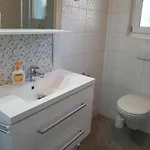 Tony Apartman